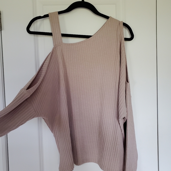 NWT RIVER ISLAND size 10 Beige Cold Shoulder Top - Picture 2 of 4
